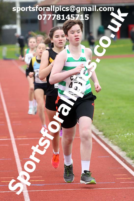 800 metres, NECAA Open Meeting, Morpeth, Sunday, September 27th. David T. Hewitson/Sports for All Pics
